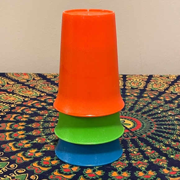 Vintage Tupperware kids 3pc cup set. EUC! - Picture 7 of 7